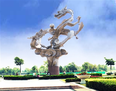龙广场