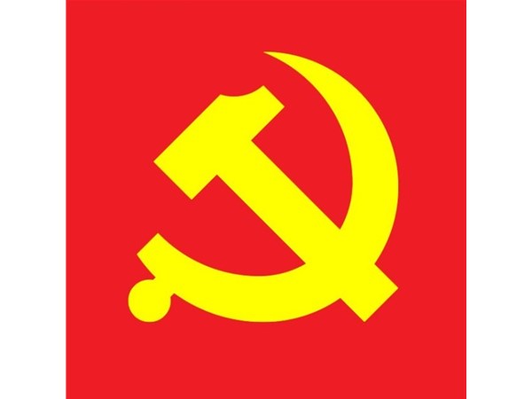 党徽闪耀映初心 优质服务暖人心 ——集团权属公司 “党员亮身份” 活动纪实